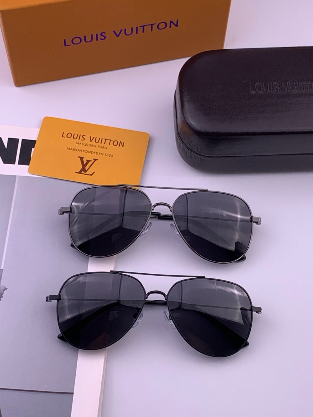 Louis Vuitton L5338 Polarized Aviator Blue Lens Sunglasses for Men & - 357621 - detail image 8