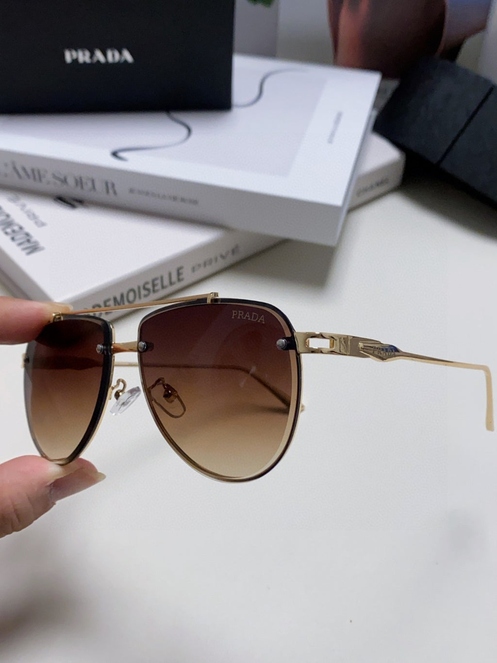 Prada Fashion Gray Lens Sunglasses for Men & Women - 358416 - detail image 5