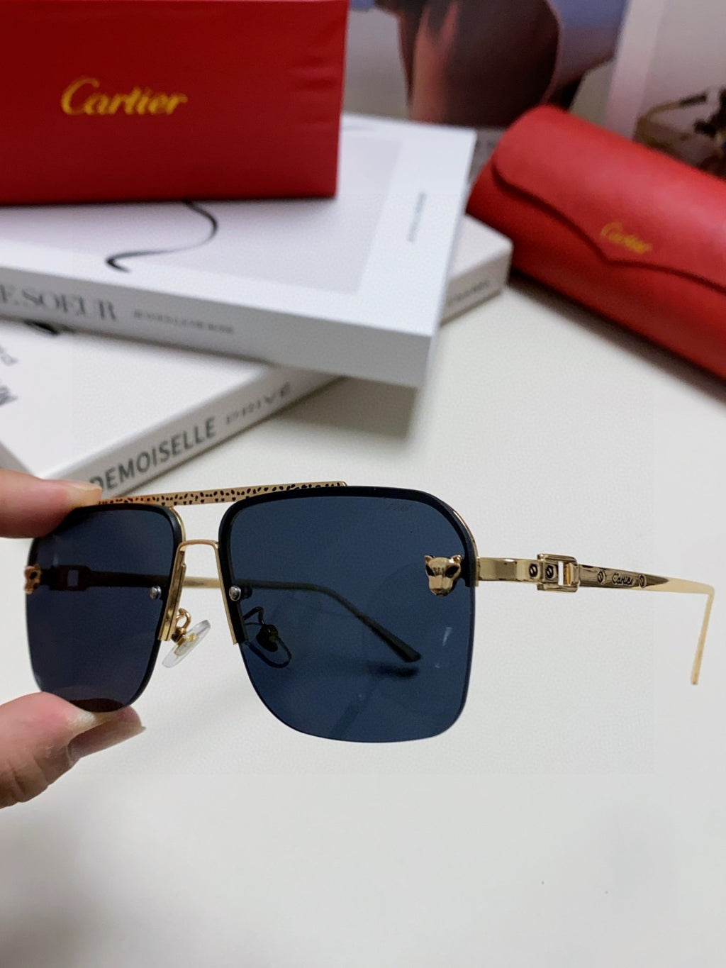 Cartier Lightweight Rimless Black Lens Sunglasses for Men & Women - 415853 - detail image 5
