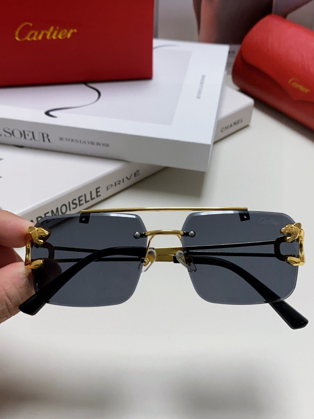 Cartier Lightweight Rimless Black Lens Sunglasses for Men & Women - 415857 - detail image 3