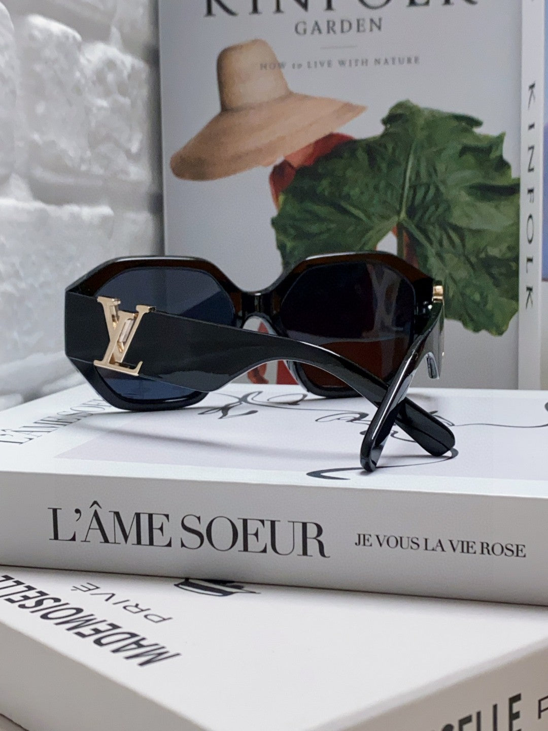 Louis Vuitton Square Blue Lens Sunglasses for Men & Women - 414910 - detail image 2