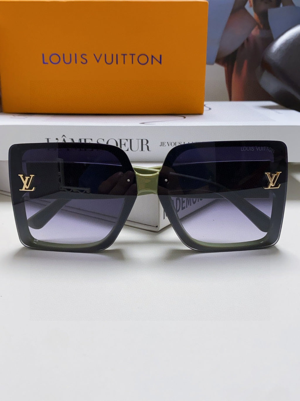 Louis Vuitton Polarized Oversized Gray Lens Sunglasses for Women - detail image 6