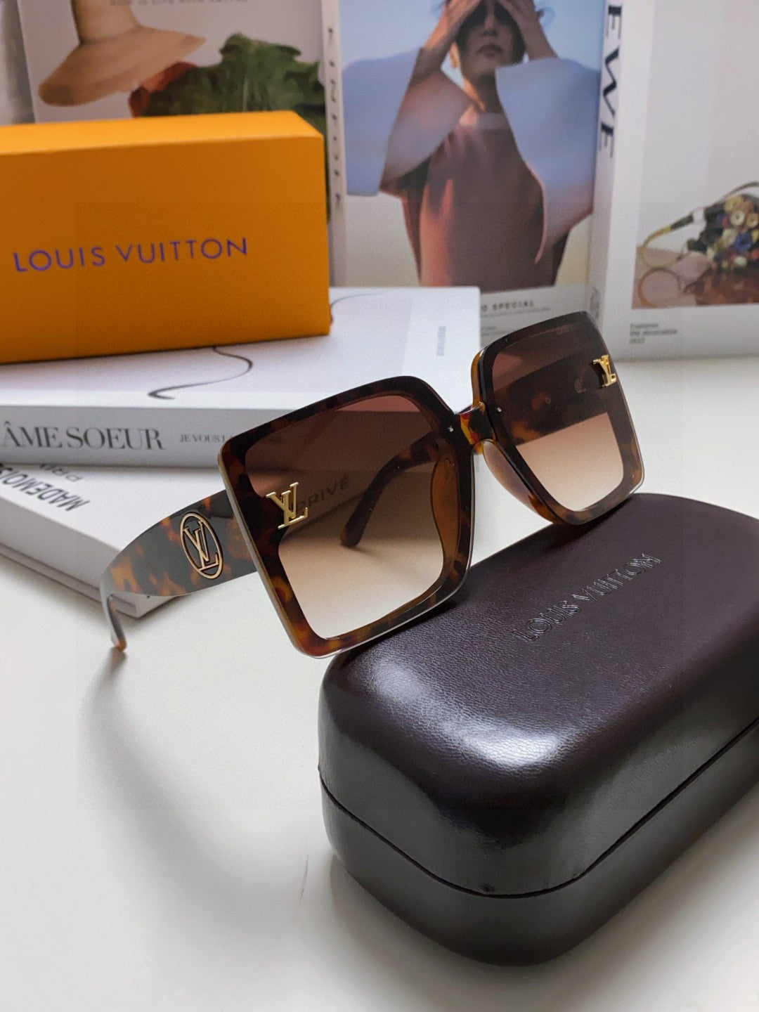 Louis Vuitton Polarized Oversized Red Lens Sunglasses for Women - detail image 7