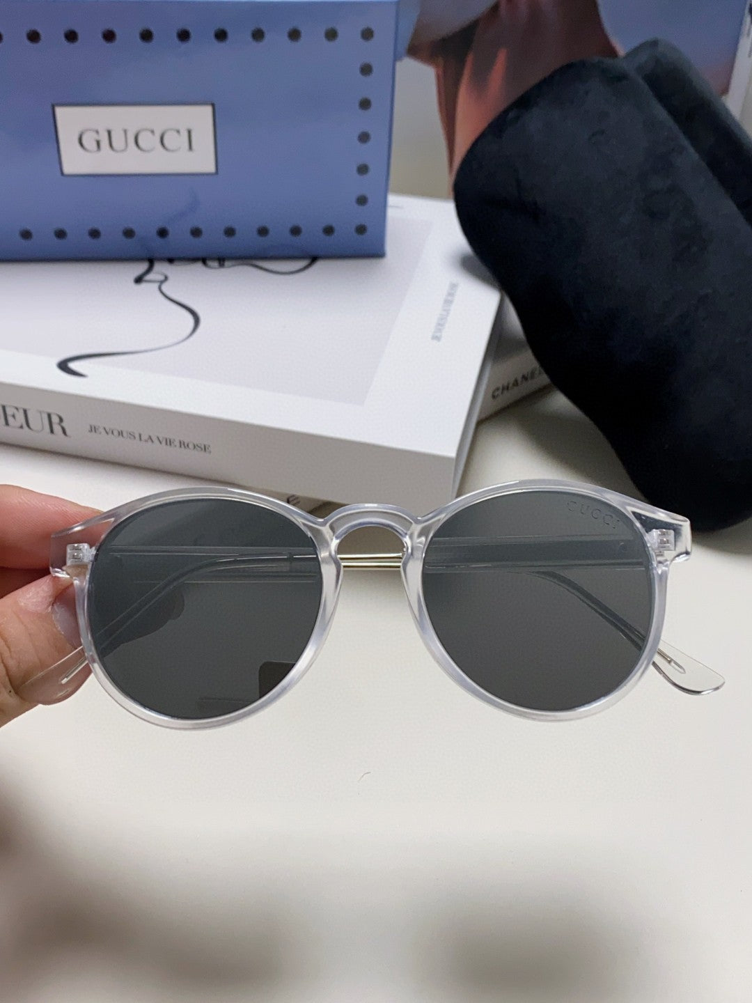 Gucci Round Silver Lens Sunglasses for Men & Women - detail image 2