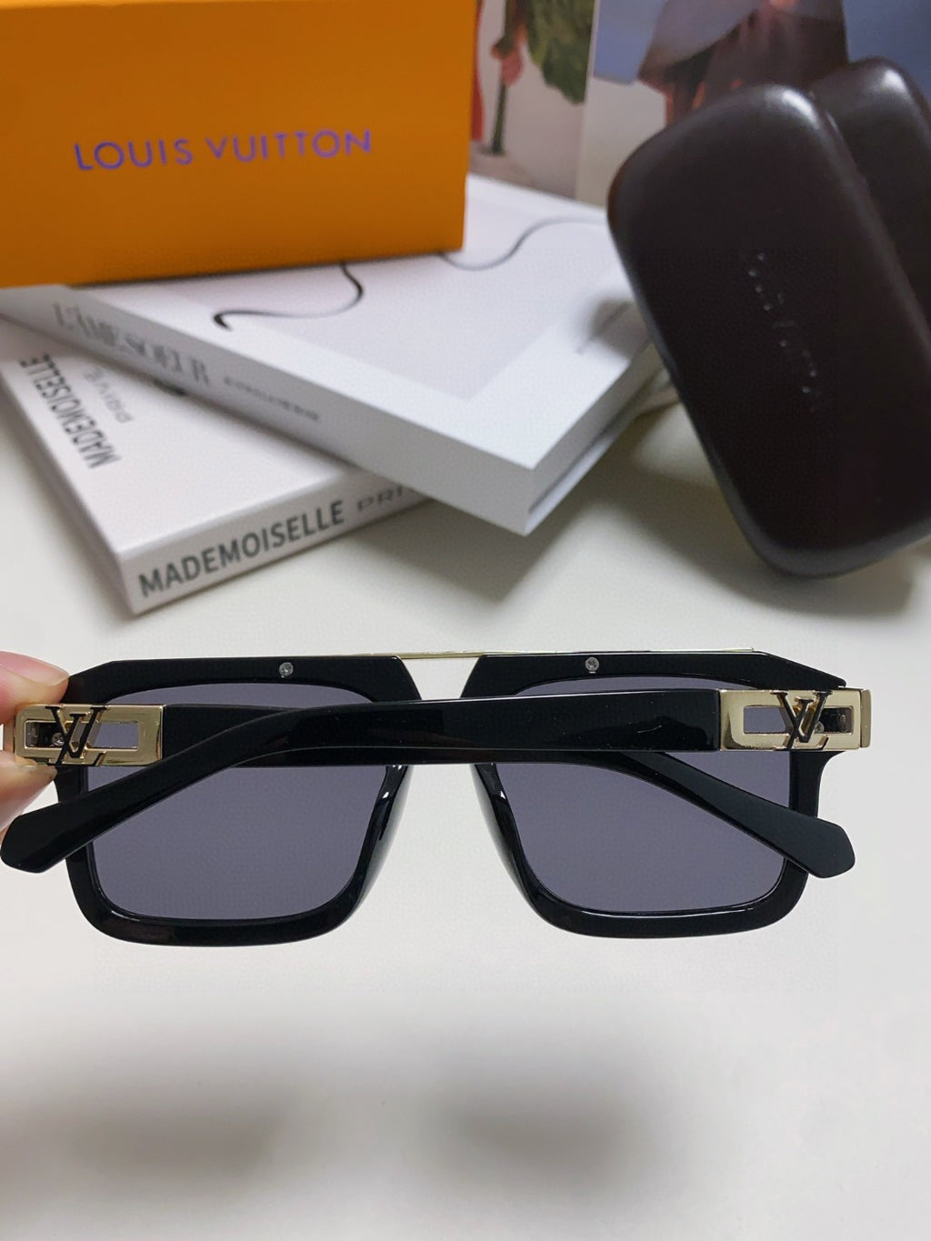Louis Vuitton Fashion Gold Lens Sunglasses for Men & Women - 448646 - detail image 6