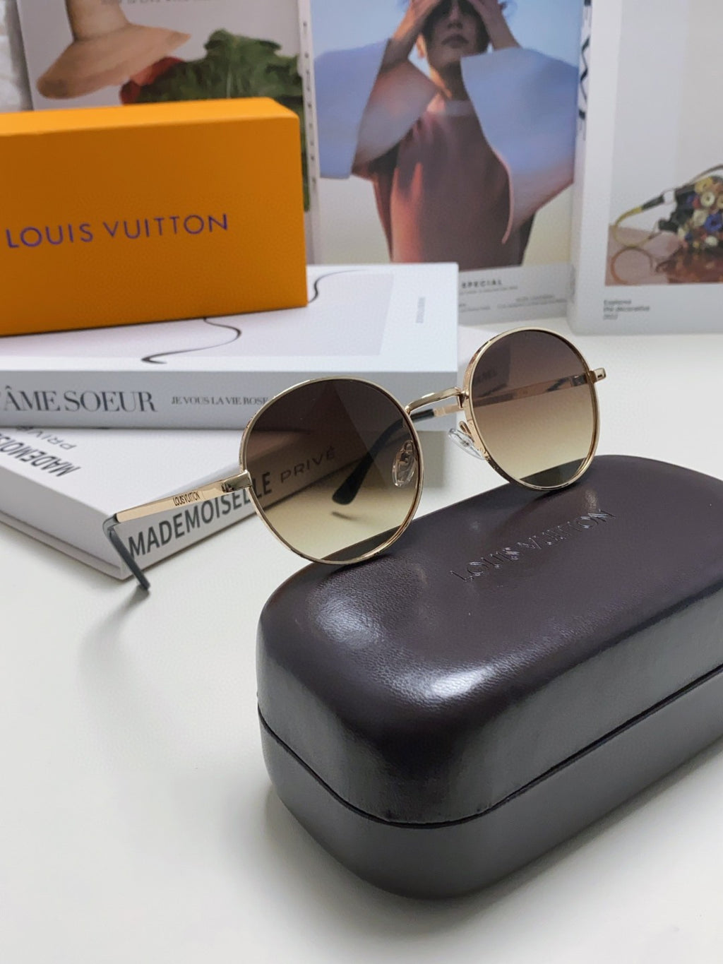 Louis Vuitton Metal Fashion Gray Lens Sunglasses for Men & Women - detail image 7