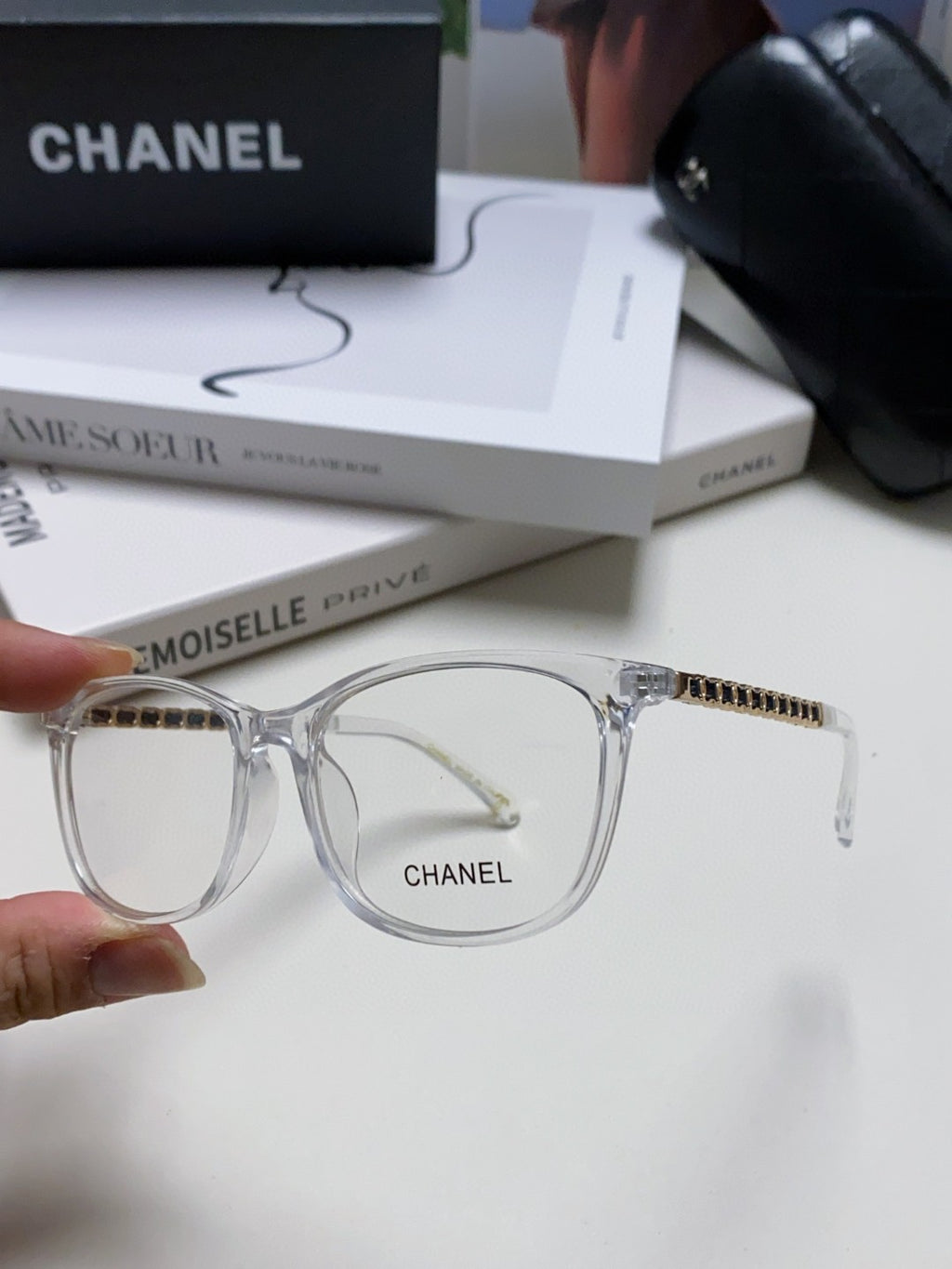Chanel Blue-Light Oversized Gray Lens Sunglasses for Men & Women - detail image 5