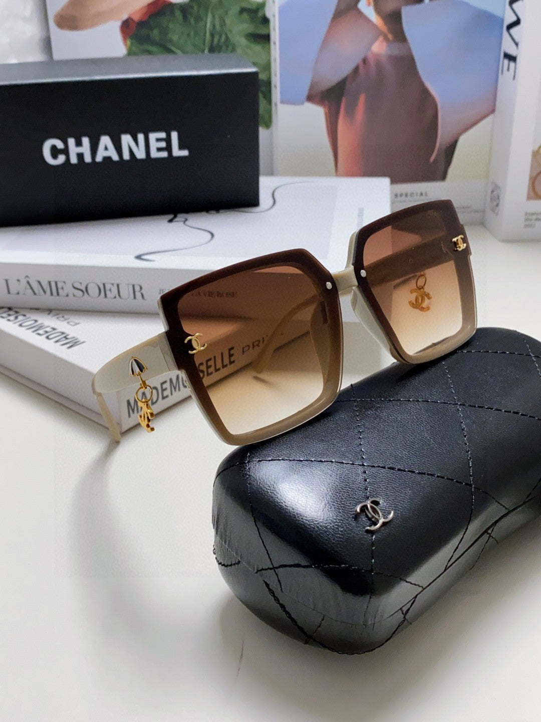 Chanel Photochromic Oversized Brown Lens Sunglasses for Men & Women - detail image 7