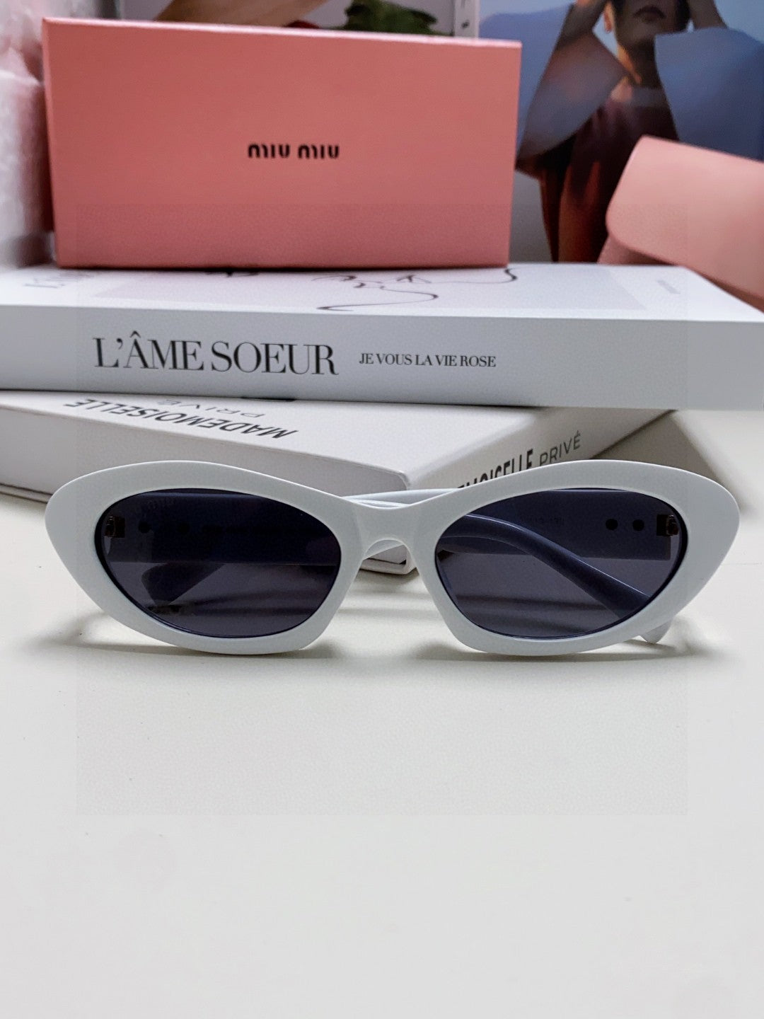 Miu Miu Cat-Eye Gray Lens Sunglasses for Men & Women - 466058 - detail image 4