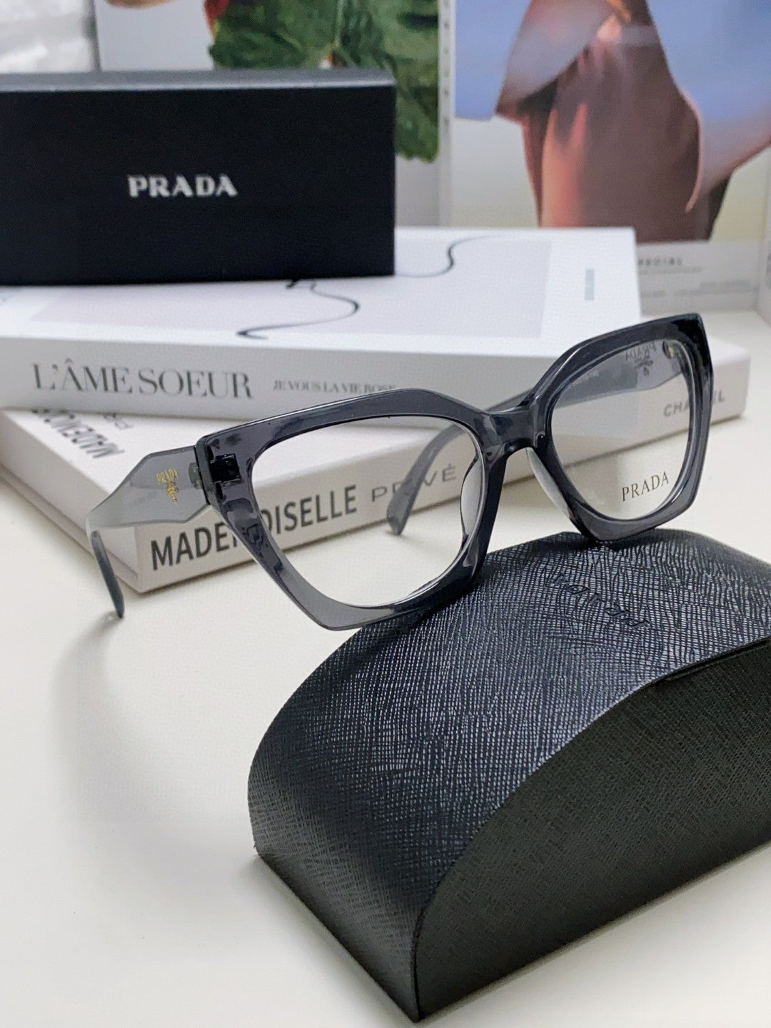 Prada Cat-Eye Gray Lens Sunglasses for Men & Women - 465677 - detail image 7