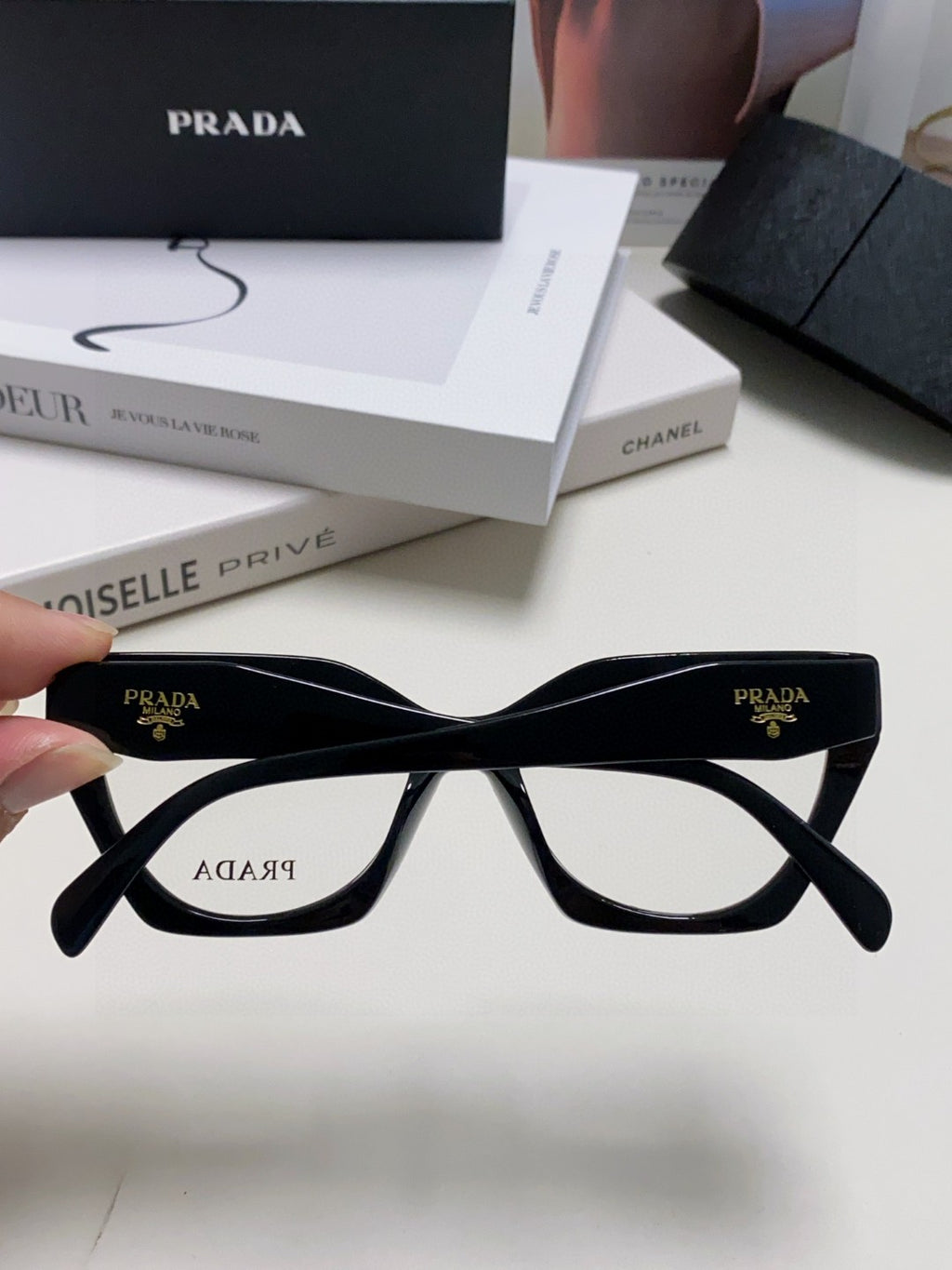 Prada Cat-Eye Gray Lens Sunglasses for Men & Women - 465678 - detail image 4