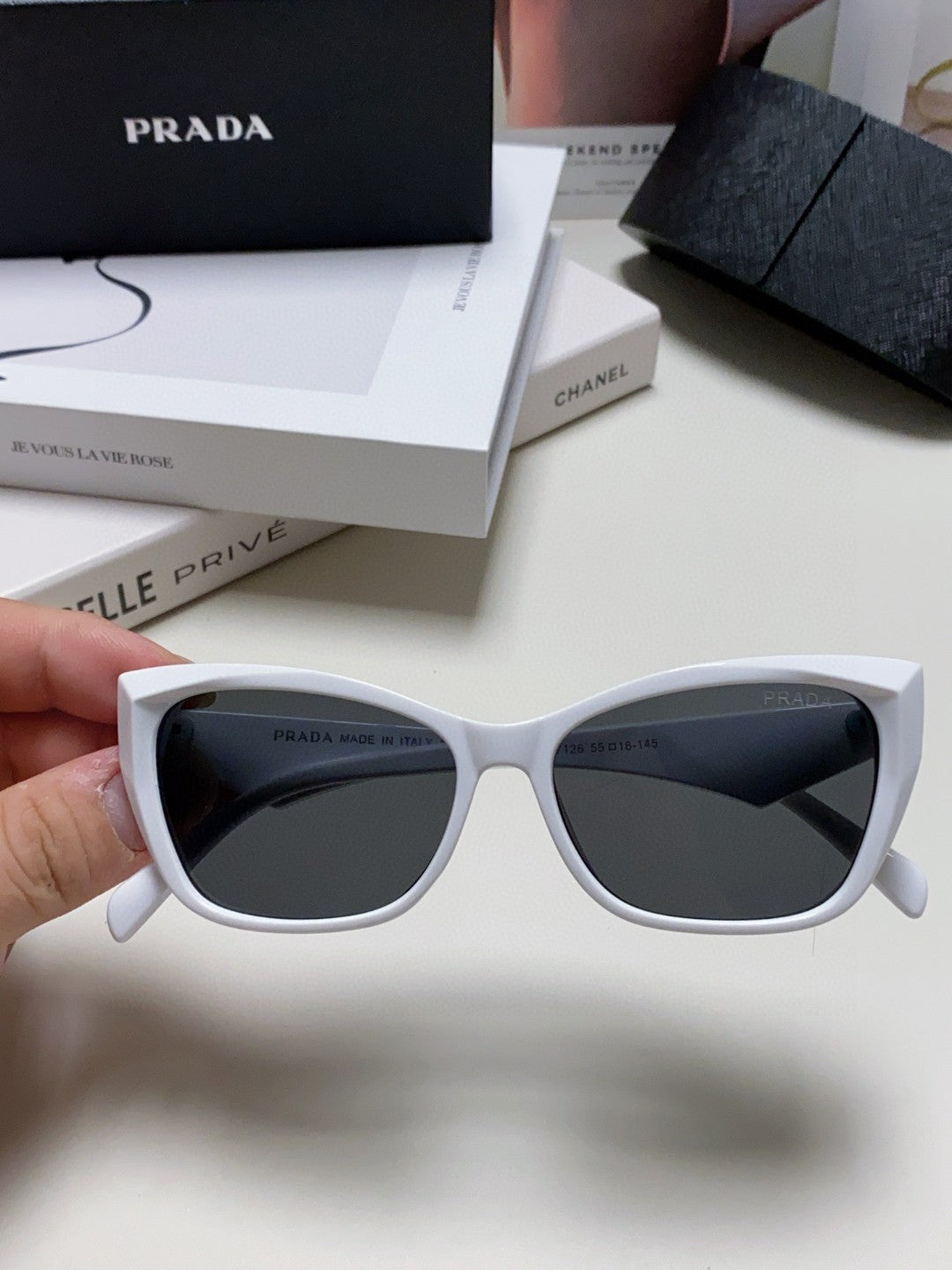 Prada Fashion Gray Lens Sunglasses for Men & Women - 465540 - detail image 3