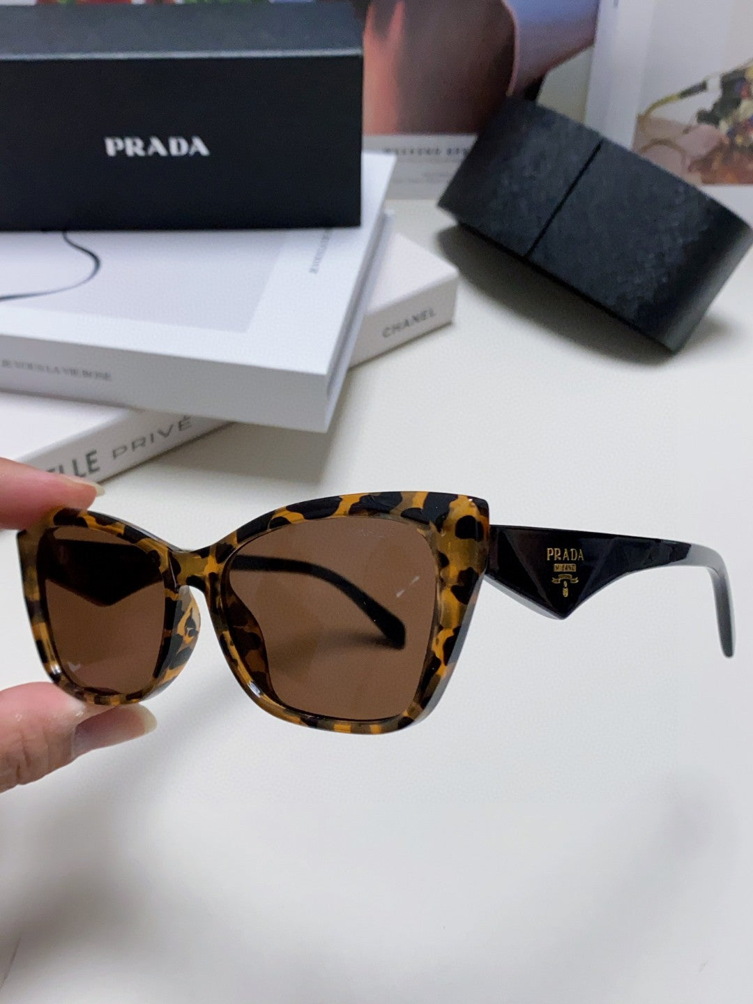 Prada Fashion Brown Lens Sunglasses for Men & Women - 415710 - detail image 5