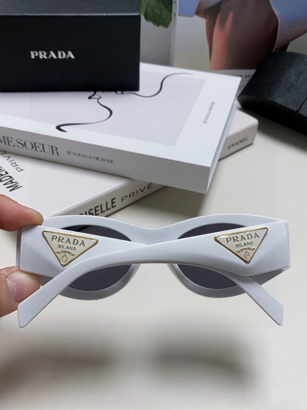 Prada Cat-Eye Gray Lens Sunglasses for Men & Women - 465546 - detail image 4