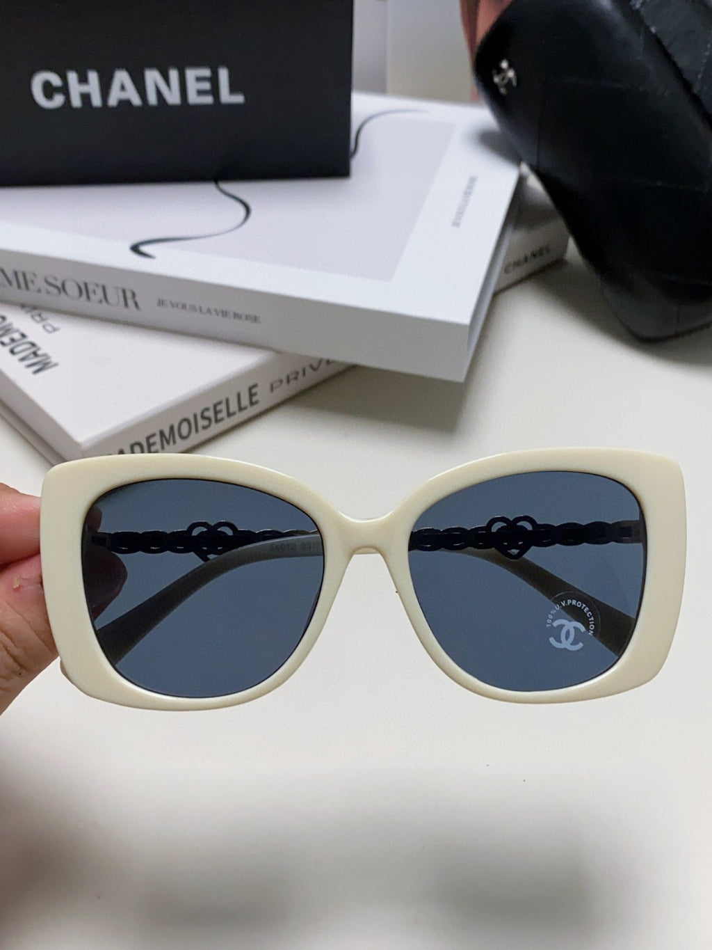 Chanel Metal Cat-Eye Blue Lens Sunglasses for Women - 465049 - detail image 3