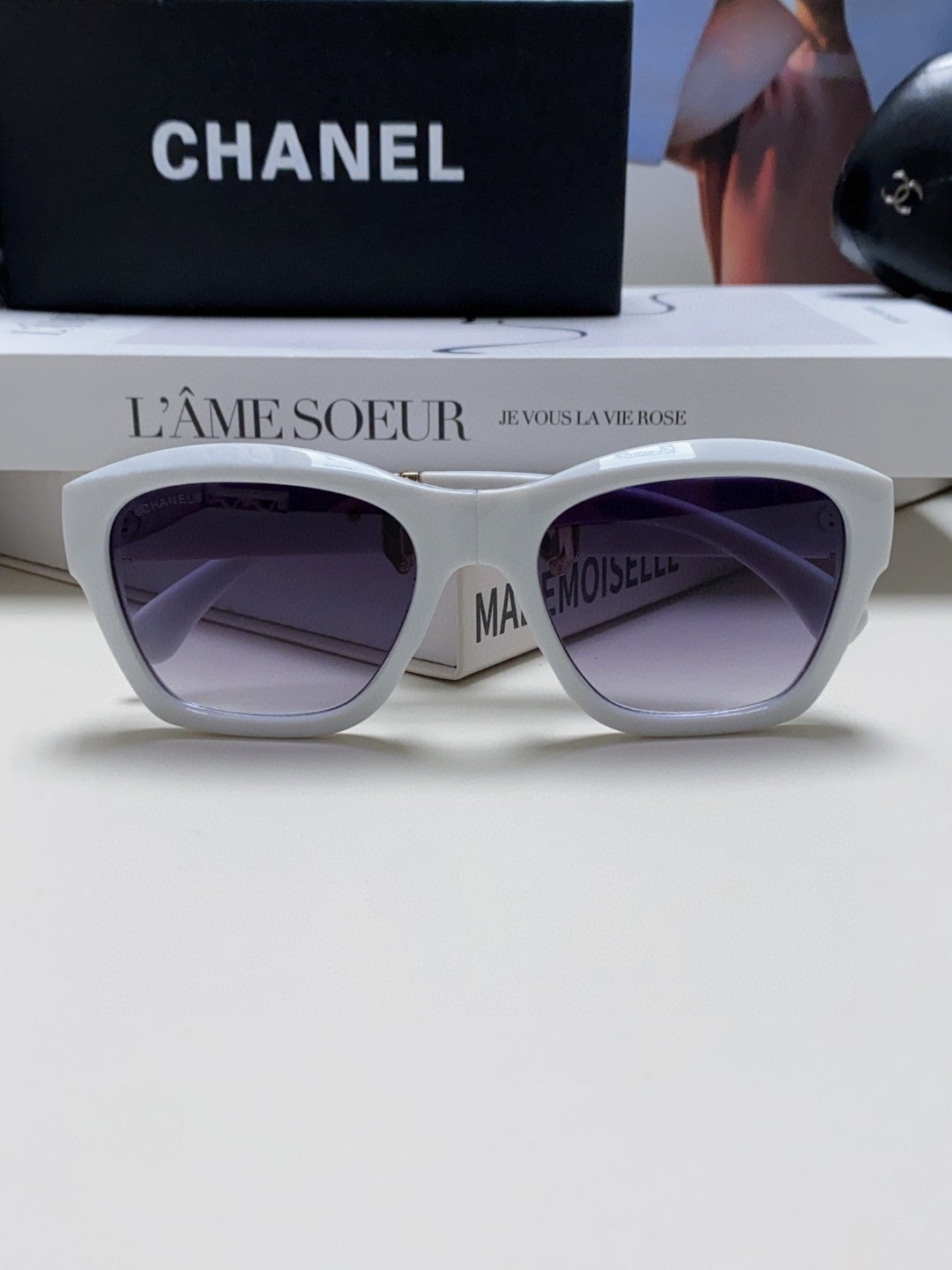 Chanel Folding Fashion Silver Lens Sunglasses for Men & Women - detail image 6