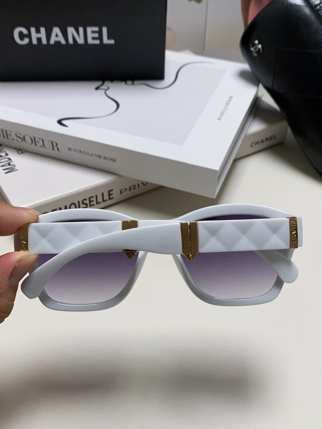 Chanel Folding Fashion Silver Lens Sunglasses for Men & Women - detail image 4