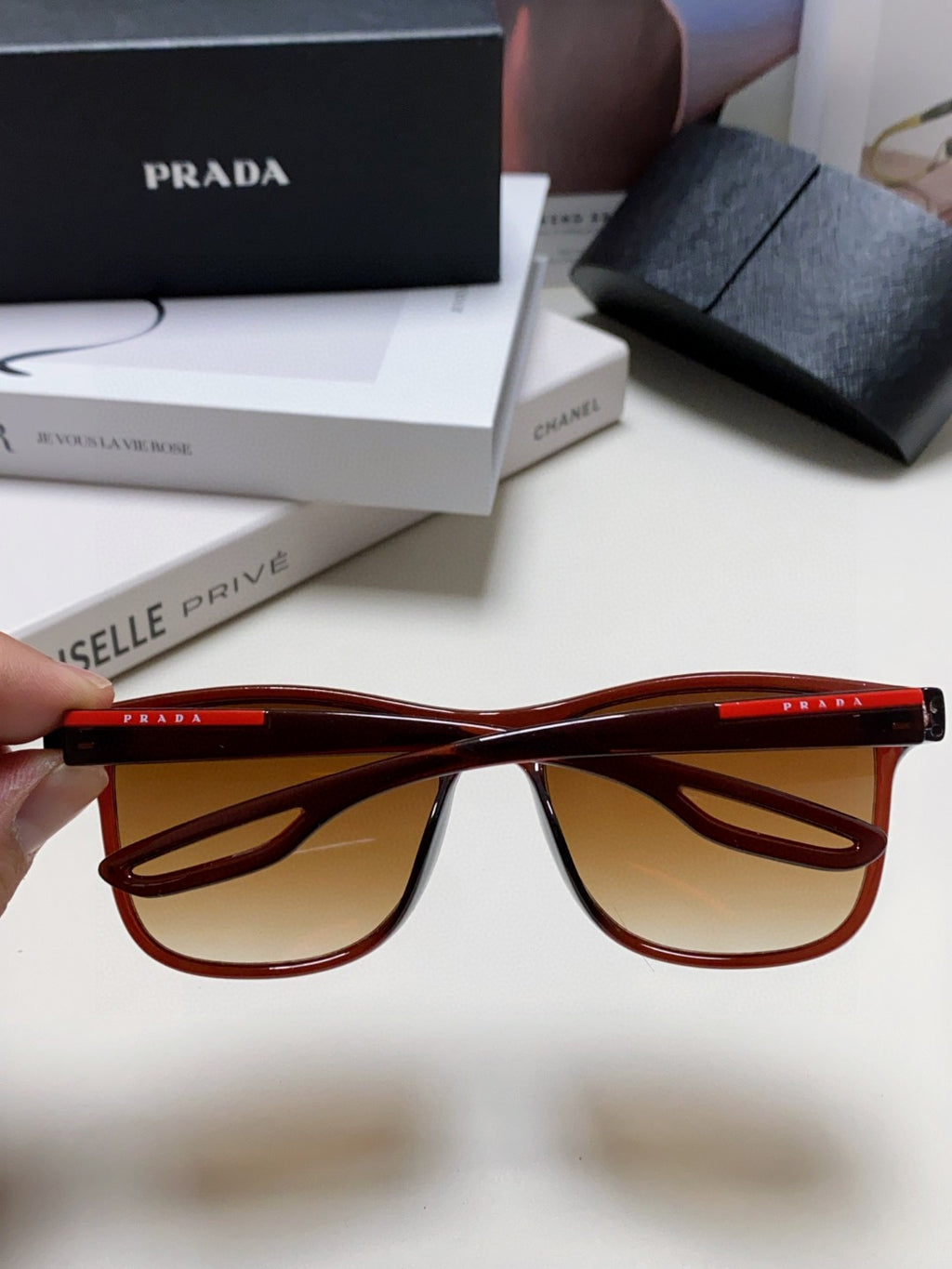 Prada Polarized Fashion Brown Lens Sunglasses for Men & Women - 487111 - detail image 4