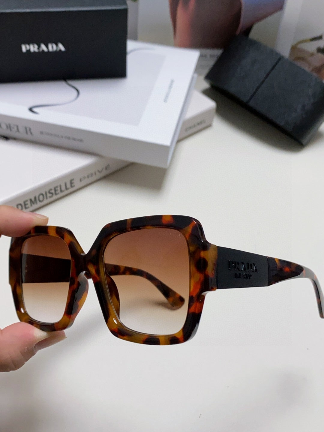 Prada Fashion Brown Lens Sunglasses for Men & Women - 487119 - detail image 7