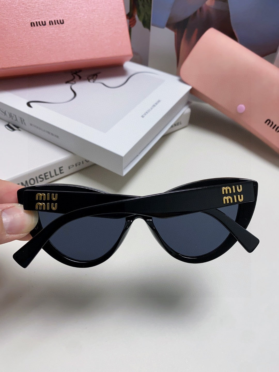 Miu Miu Cat-Eye Gray Lens Sunglasses for Men & Women - 998417 - detail image 6