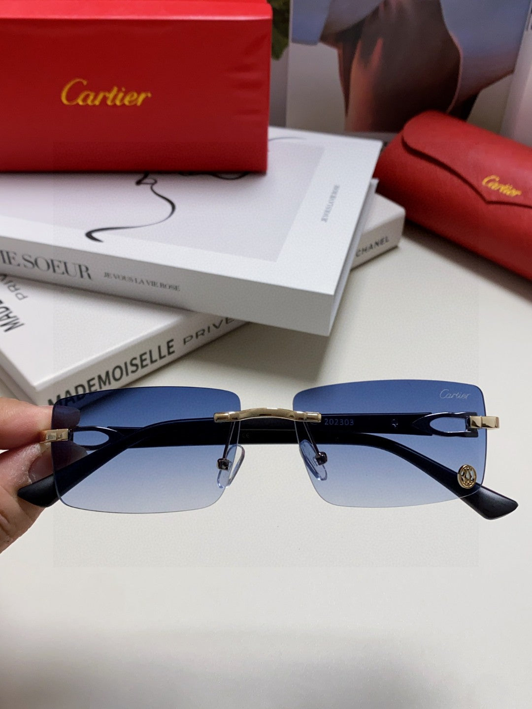 Cartier Blue-Light Rimless Blue Lens Sunglasses for Men & Women - 998248 - detail image 3