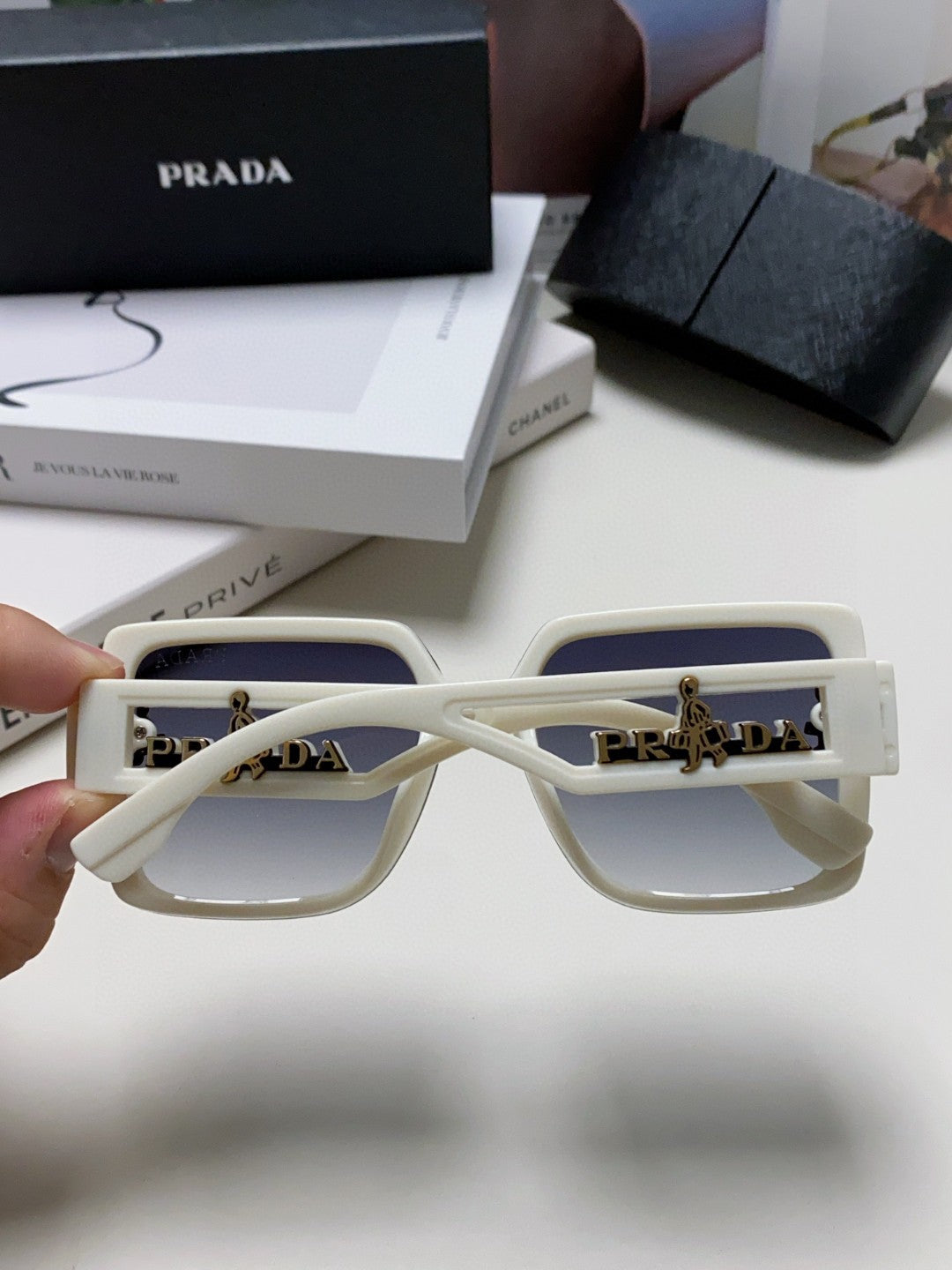 Prada Fashion Silver Lens Sunglasses for Men & Women - 432167 - detail image 4