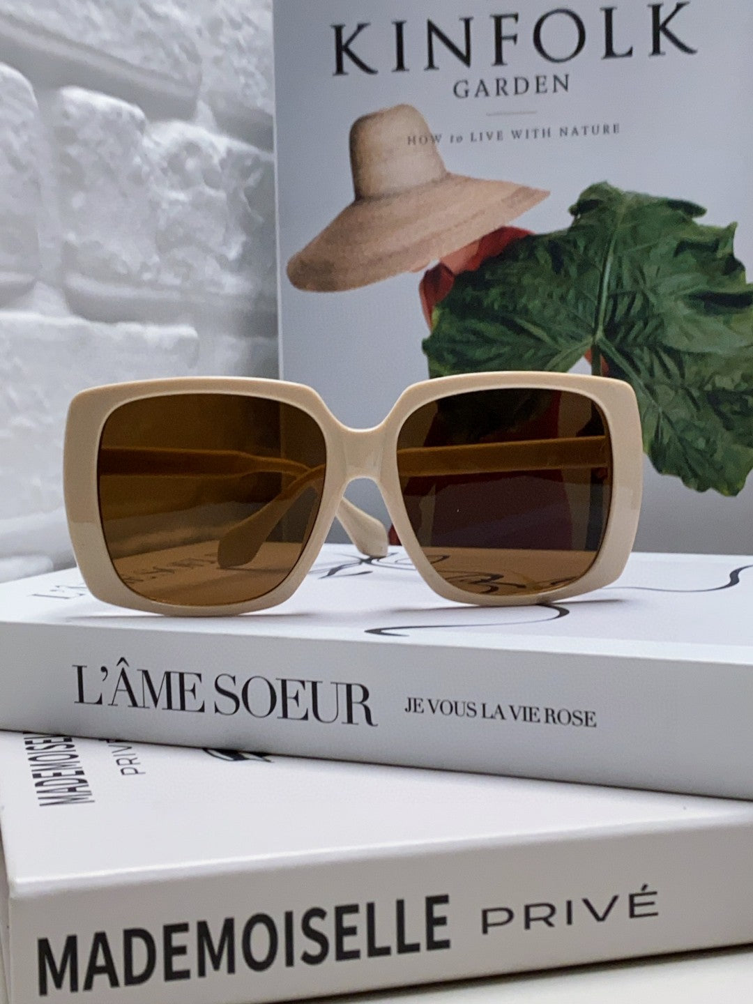 Gucci Oversized Brown Lens Sunglasses for Women - 997557
