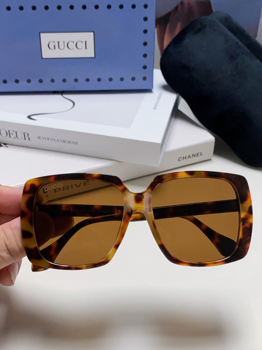 Gucci Oversized Brown Lens Sunglasses for Women - 997559 - detail image 3