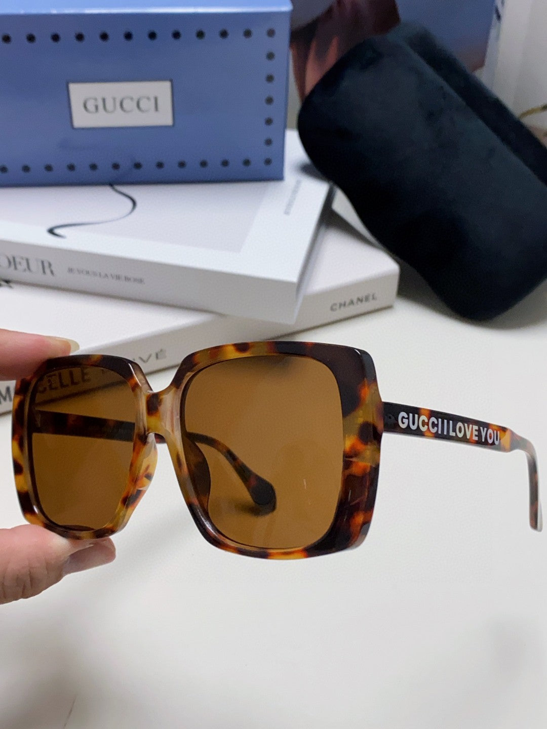 Gucci Oversized Brown Lens Sunglasses for Women - 997559 - detail image 5