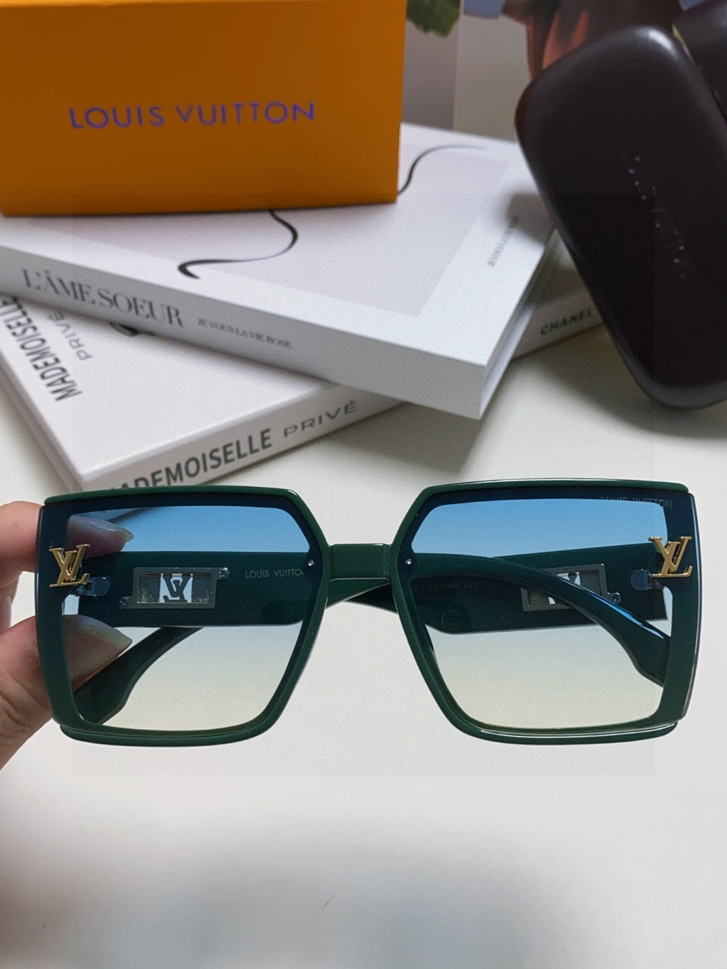 Louis Vuitton Polarized Oversized Black Lens Sunglasses for Men & Wom - 933765 - detail image 3