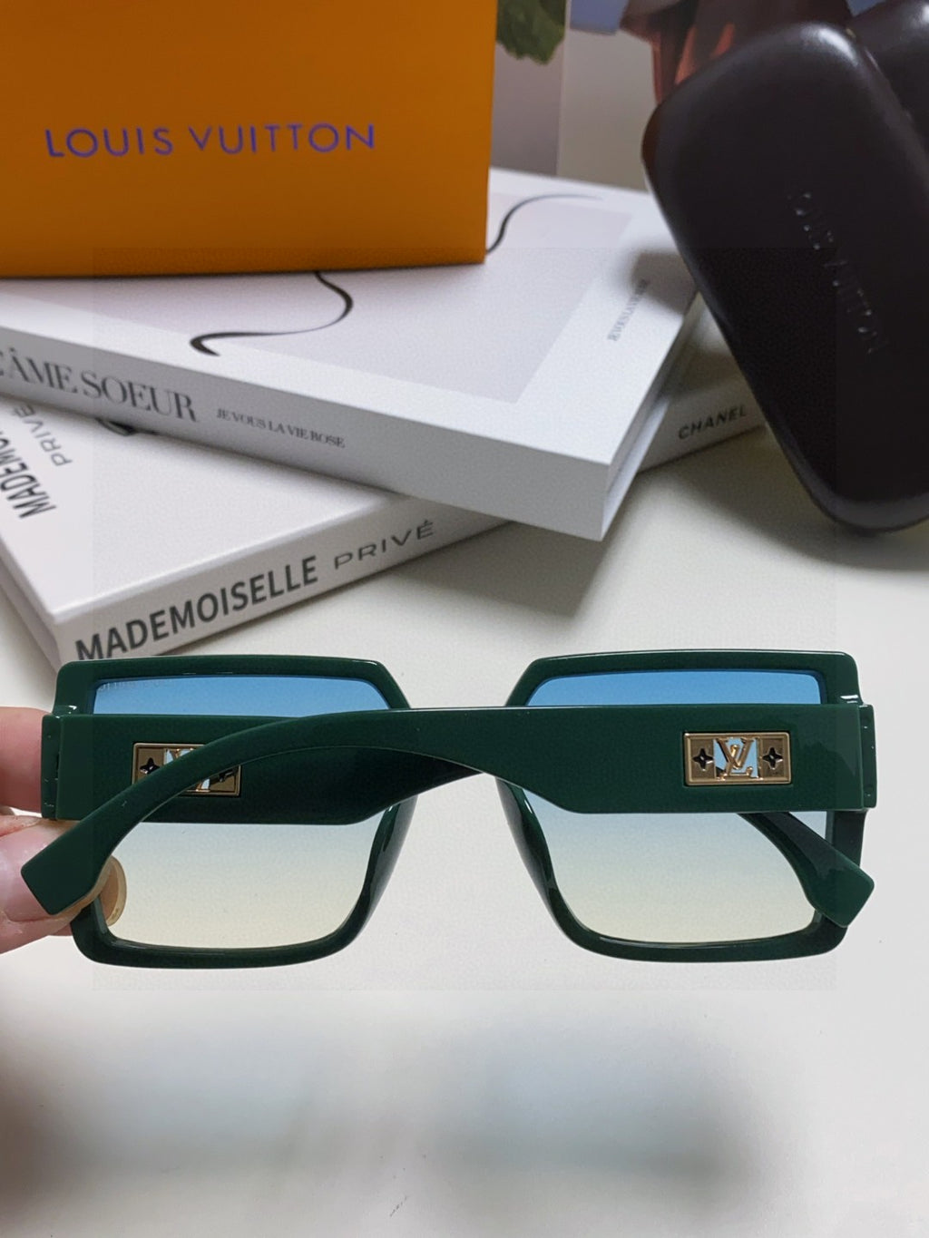 Louis Vuitton Polarized Oversized Black Lens Sunglasses for Men & Wom - 933765 - detail image 4