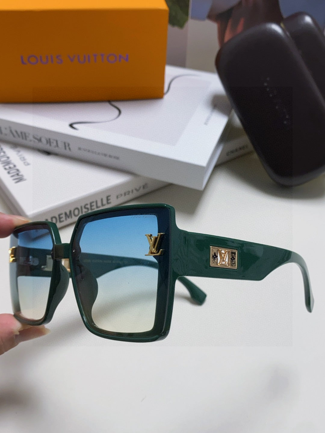 Louis Vuitton Polarized Oversized Black Lens Sunglasses for Men & Wom - 933765 - detail image 5