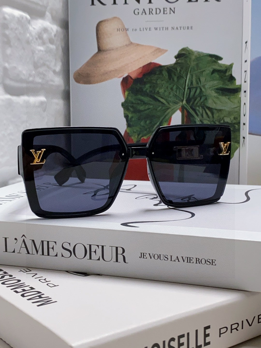 Louis Vuitton Polarized Oversized Blue Lens Sunglasses for Men & Wome - 933767