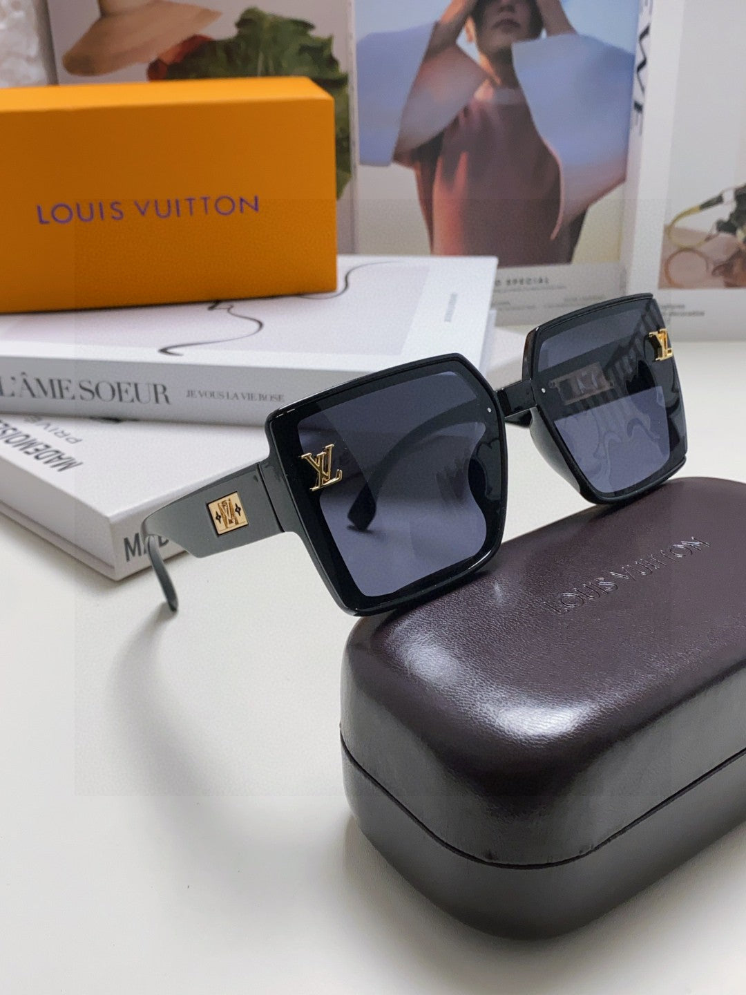 Louis Vuitton Polarized Oversized Blue Lens Sunglasses for Men & Wome - 933767 - detail image 7