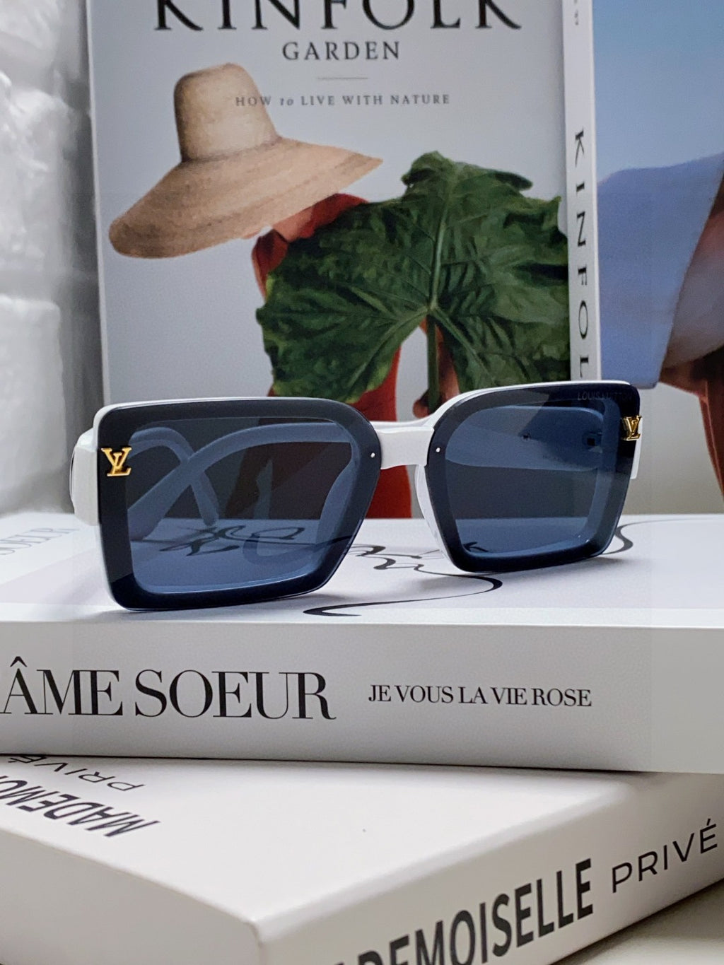 Louis Vuitton Polarized Square Blue Lens Sunglasses for Women - 933769