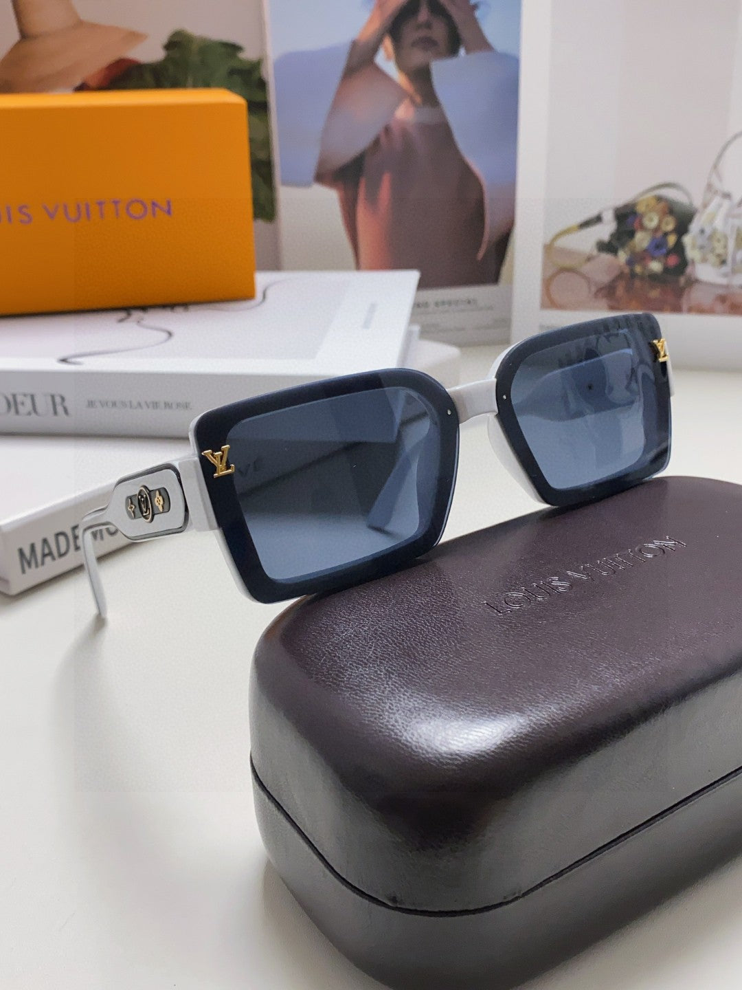 Louis Vuitton Polarized Square Gold Lens Sunglasses for Women - 933770 - detail image 6