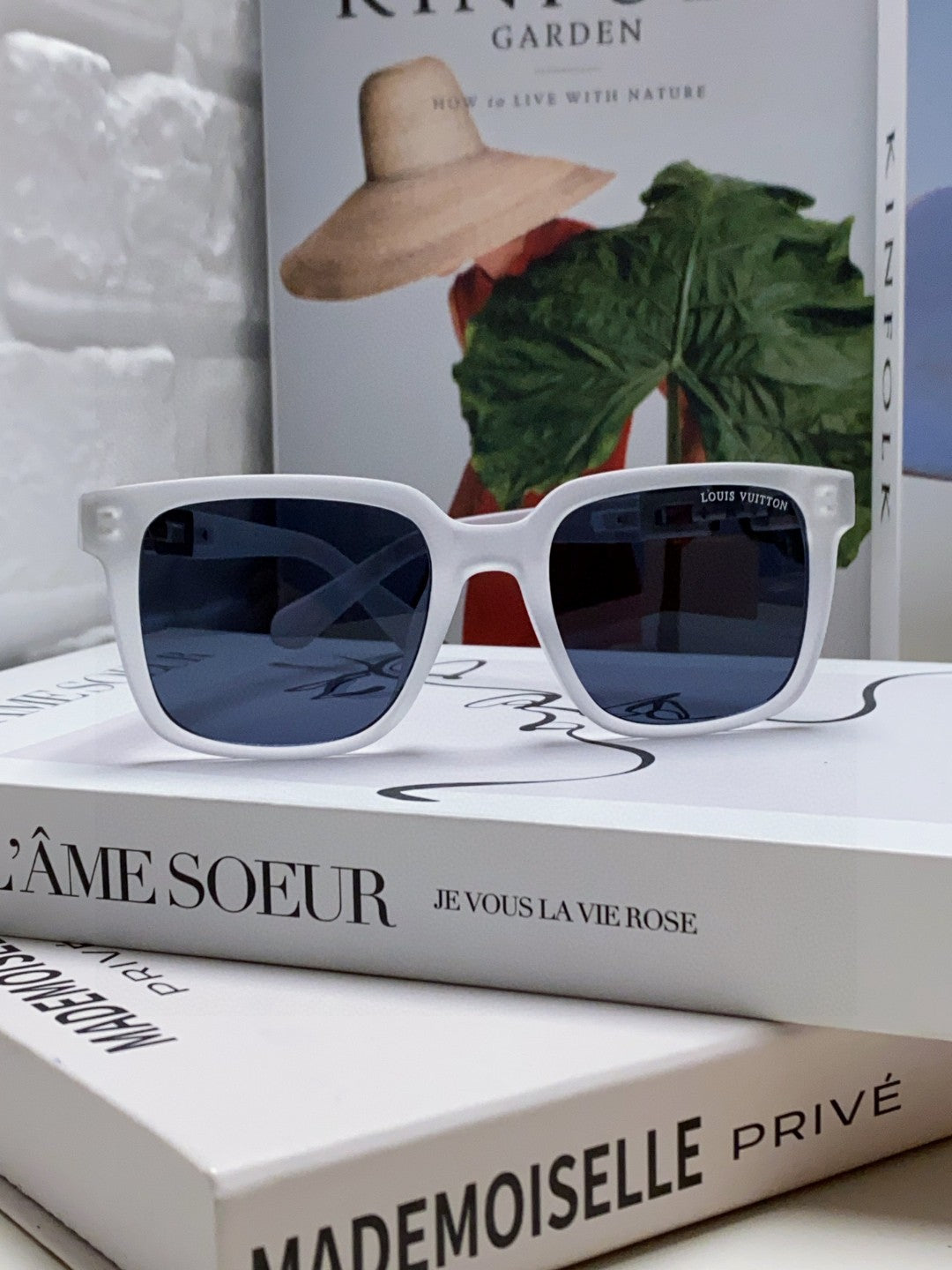 Louis Vuitton Square Blue Lens Sunglasses for Men & Women - 933771