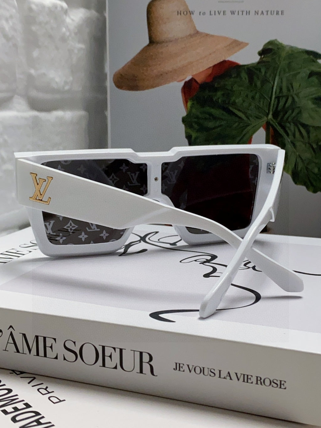 Louis Vuitton Square Gray Lens Sunglasses for Men & Women - 933773 - detail image 2