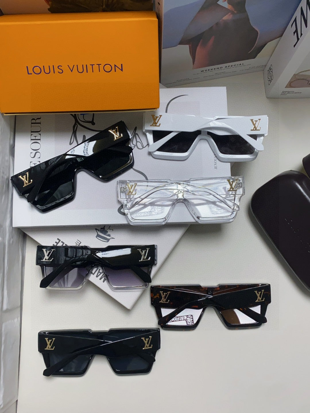 Louis Vuitton Square Black Lens Sunglasses for Men & Women - 933777 - detail image 8