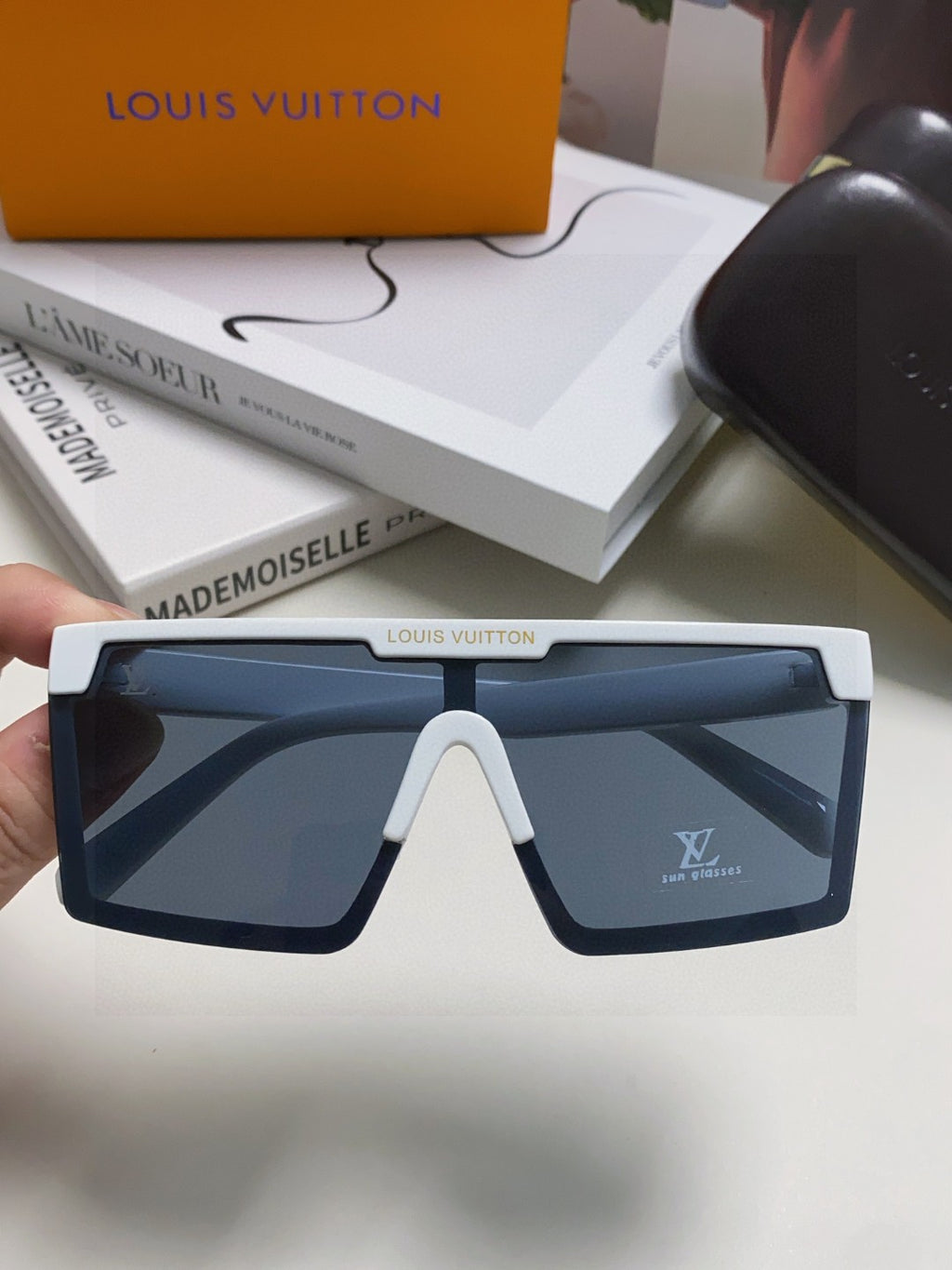 Louis Vuitton Fashion Blue Lens Sunglasses for Men - 371267 - detail image 3