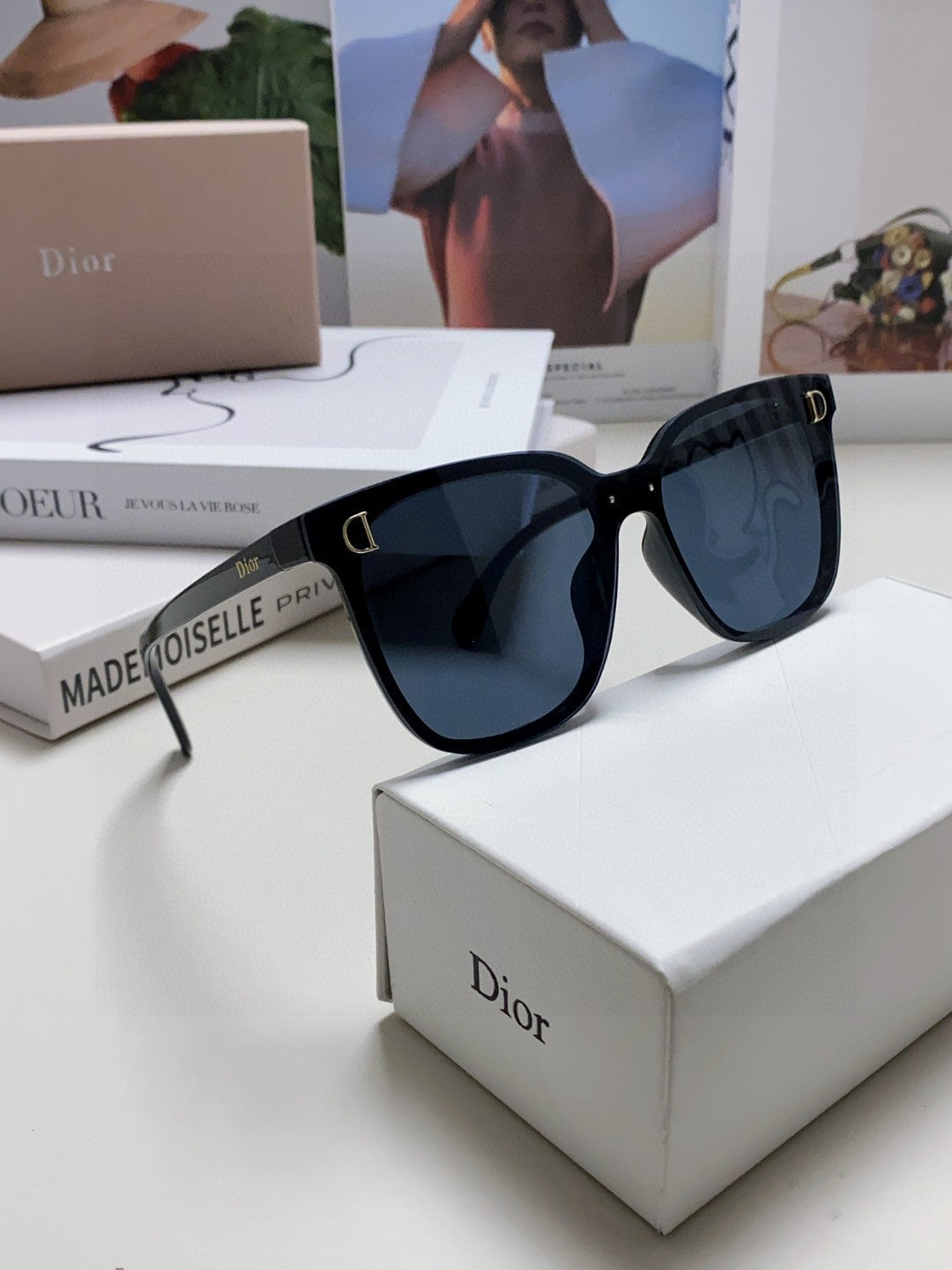 Dior Polarized Fashion Blue Lens Sunglasses for Men & Women - 382395 - detail image 7