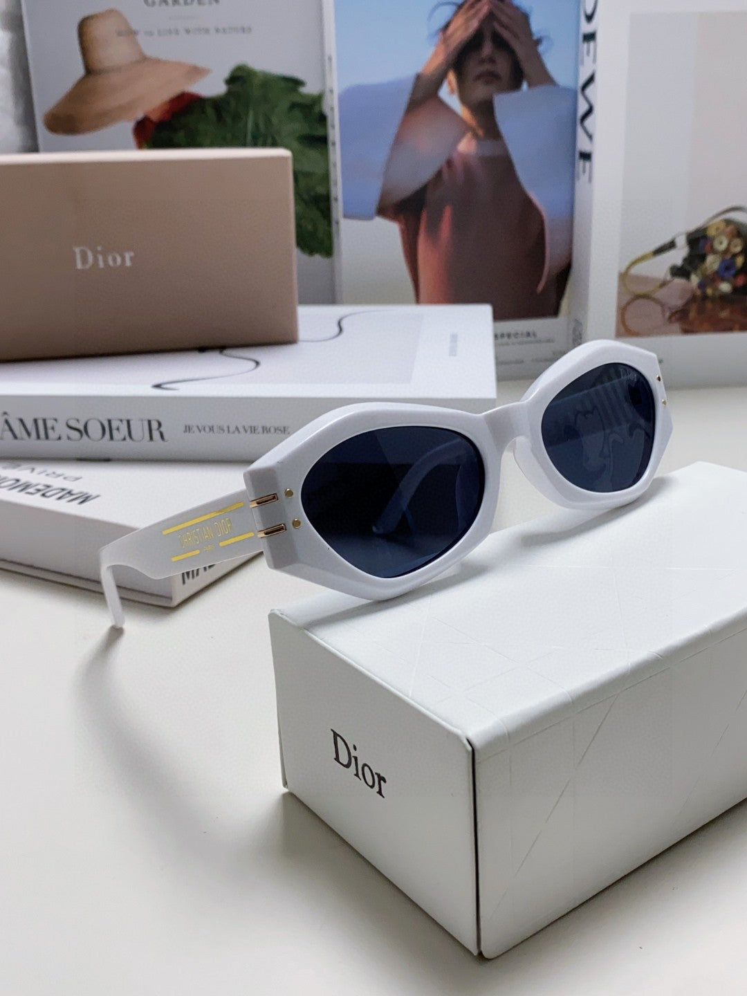 Dior Fashion Gold Lens Sunglasses for Men & Women - 382402 - detail image 7