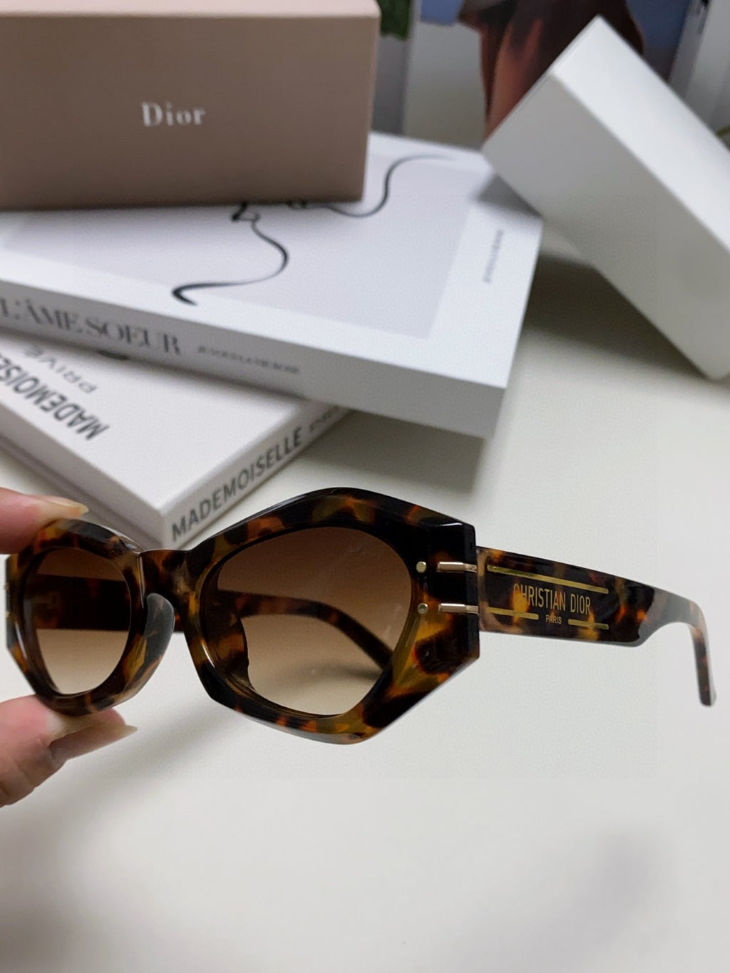 Dior Fashion Brown Lens Sunglasses for Men & Women - 382403 - detail image 5