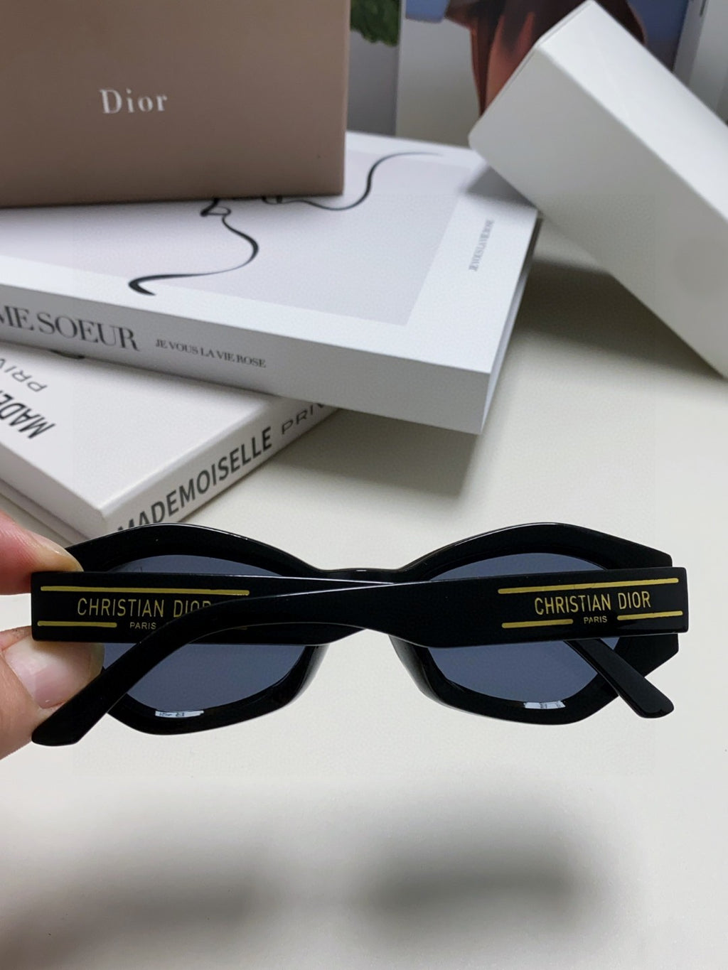 Dior Fashion Black Lens Sunglasses for Men & Women - 382404 - detail image 6