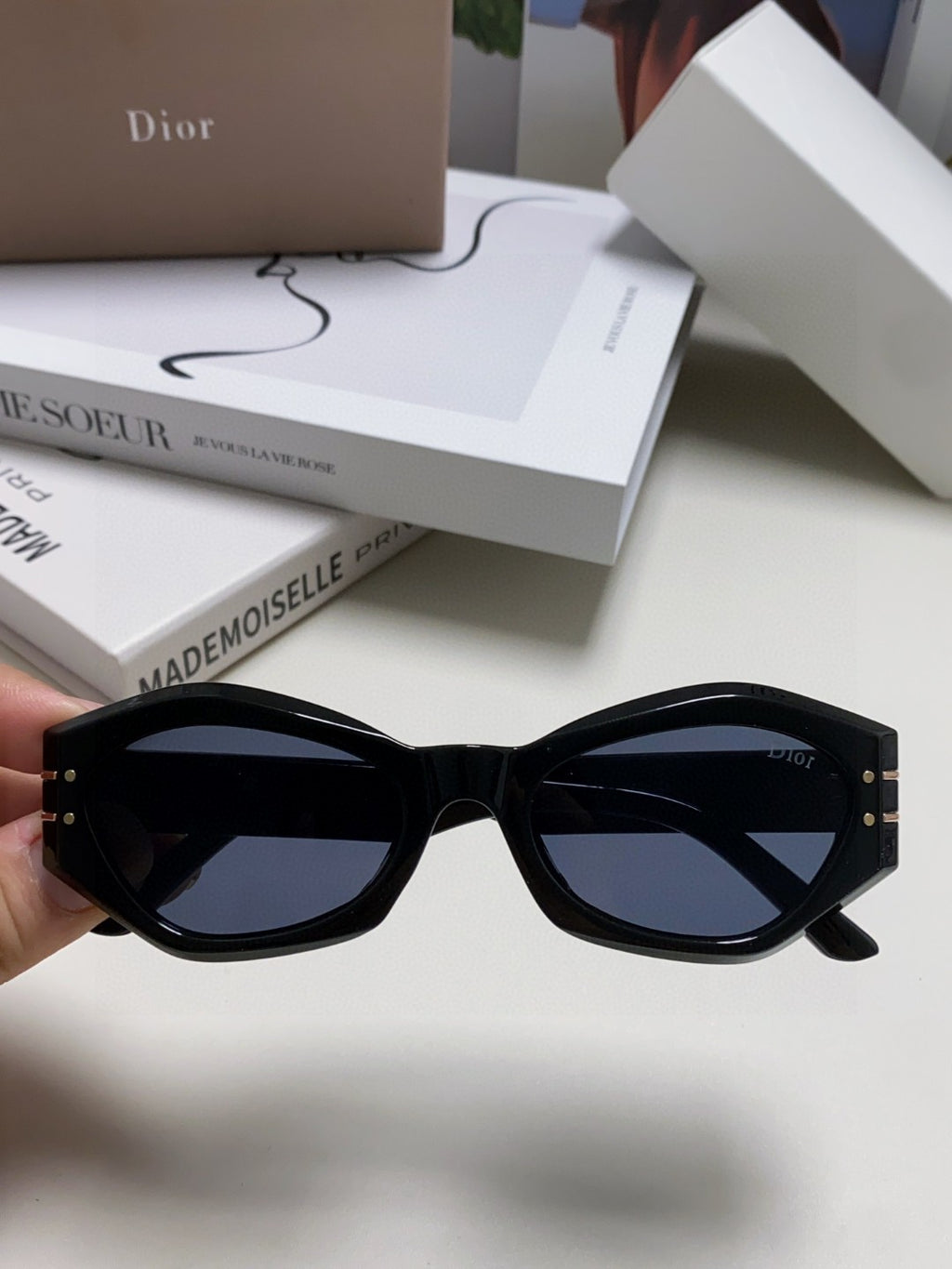 Dior Fashion Black Lens Sunglasses for Men & Women - 382404 - detail image 5
