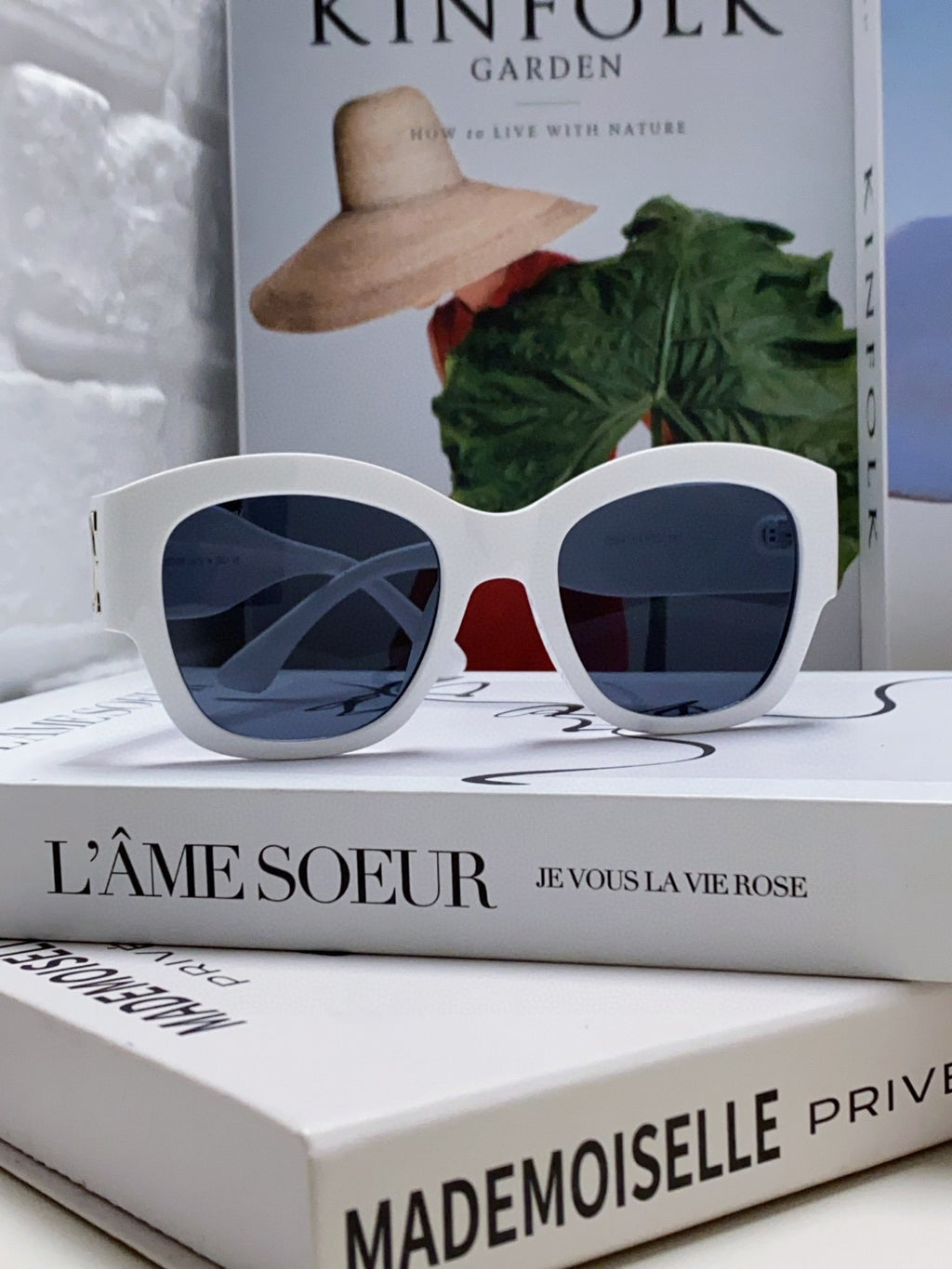 Cartier Cat-Eye Blue Lens Sunglasses for Men & Women