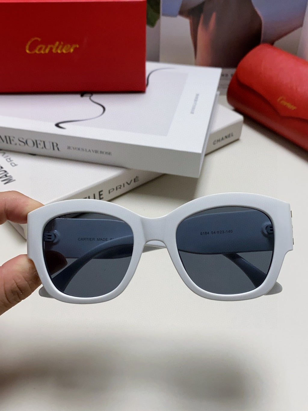 Cartier Cat-Eye Blue Lens Sunglasses for Men & Women - detail image 3