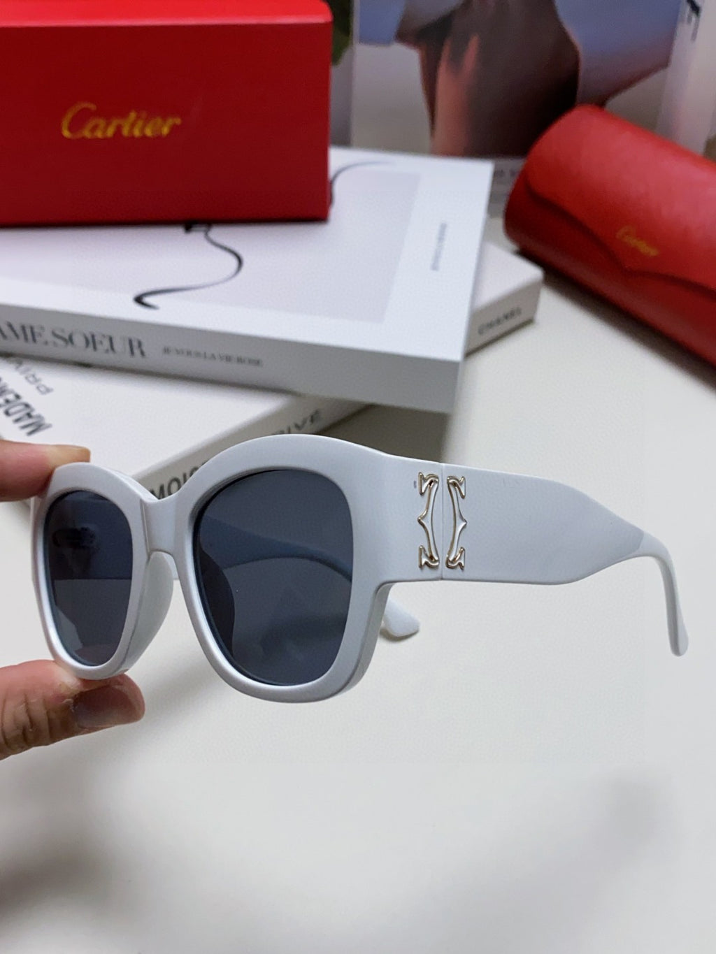 Cartier Cat-Eye Blue Lens Sunglasses for Men & Women - detail image 5