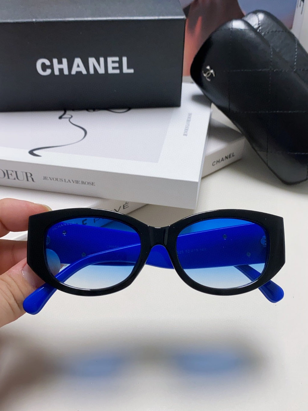 Chanel Oval Blue Lens Sunglasses for Men & Women - 382156 - detail image 3