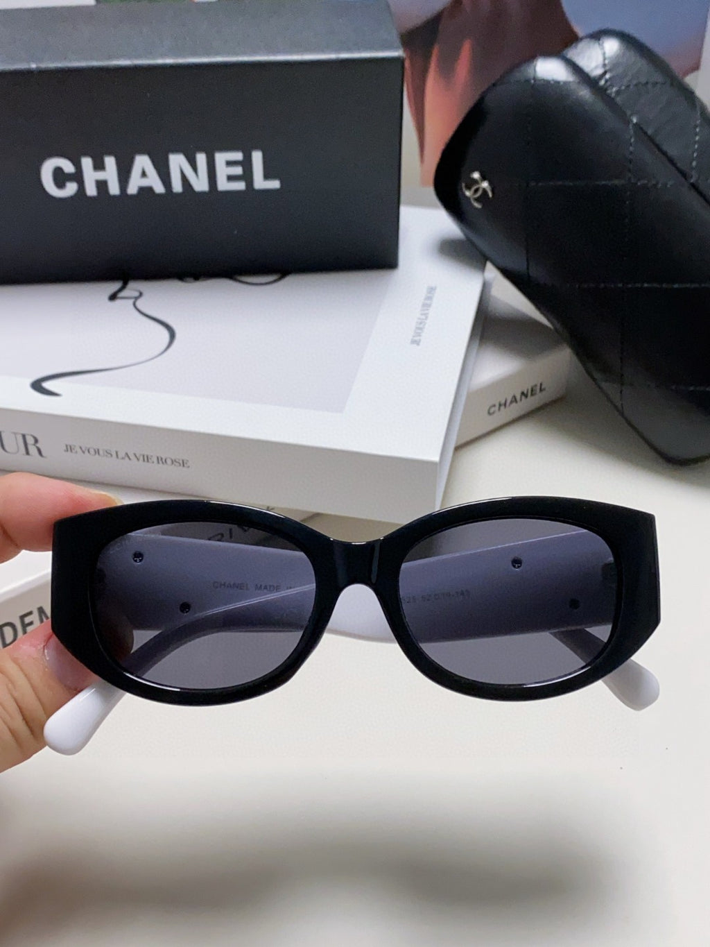 Chanel Oval Silver Lens Sunglasses for Men & Women - 867099 - detail image 3